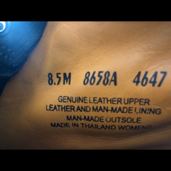 Black womens timberlands SIZE 8.5 - Picture 2 of 5